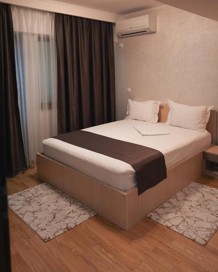 Delta Est Hotel Sulina Buitenkant foto